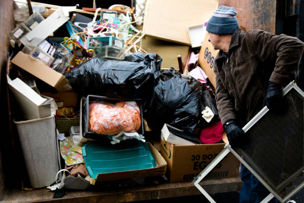 Best Commercial Junk Removal  in Louisville, OH